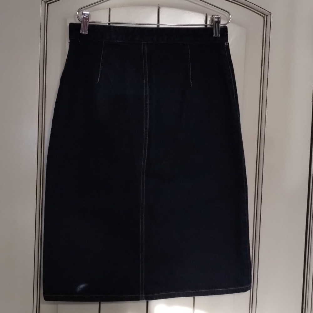 GAP Stretch Knees Length Denim Skirt Size 6 with Split - Picture 3 of 9